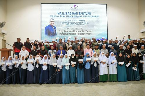 DATUK MOHD RAZMAN YAACOB