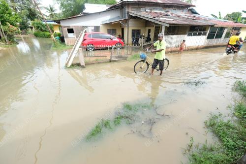 FENOMENA AIR PASANG BESAR