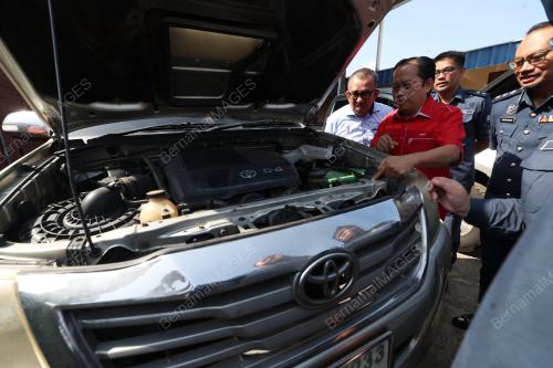 DATUK SERI AHMAD MASLAN
