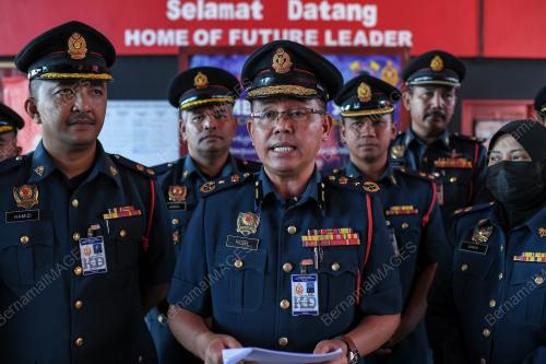 AWANG HIDZEL AWANG BUJANG