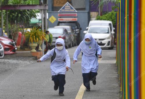 HARI TERAKHIR PERSEKOLAHAN
