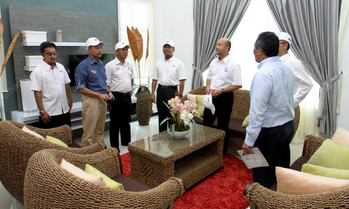 KD04_06062015_MUKHRIZ_BDB