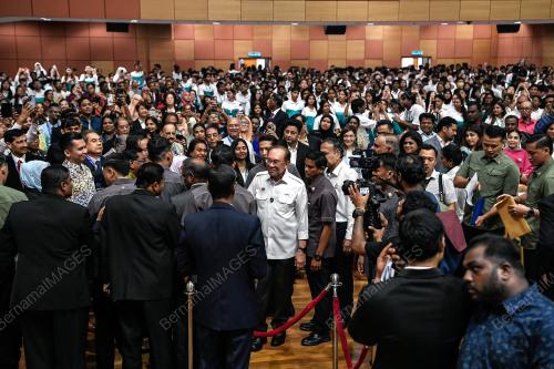 DATUK SERI ANWAR IBRAHIM