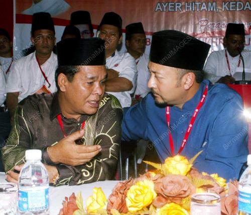 MUKHRIZ TUN MAHATHIR
