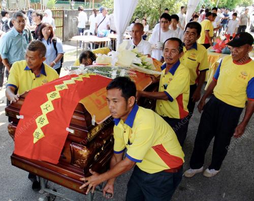 KD04_08042015_MENDIANG