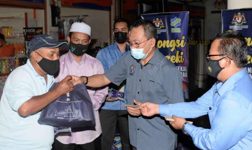 DATUK AWANG HASHIM