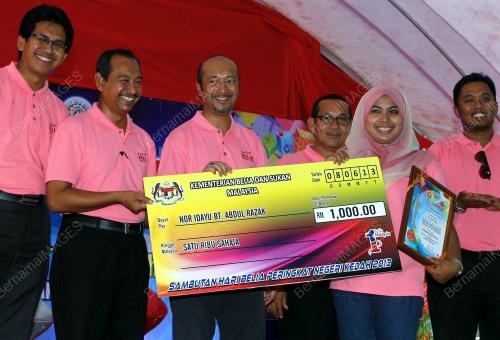 KD04_08062013_MUKHRIZ_BELIA