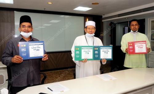 DATUK FADZIL AWANG