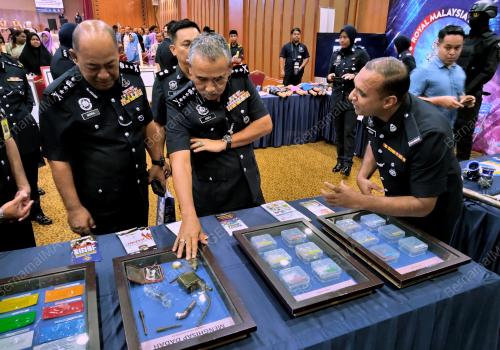 DATUK ADZLY ABU SHAH