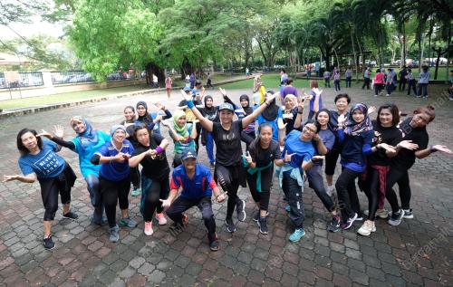 KD04_09102019_ZUMBA_BN201910093800