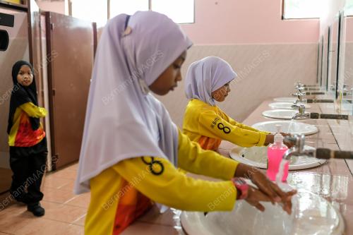 SEKOLAH KEBANGSAAN BATU LAPAN