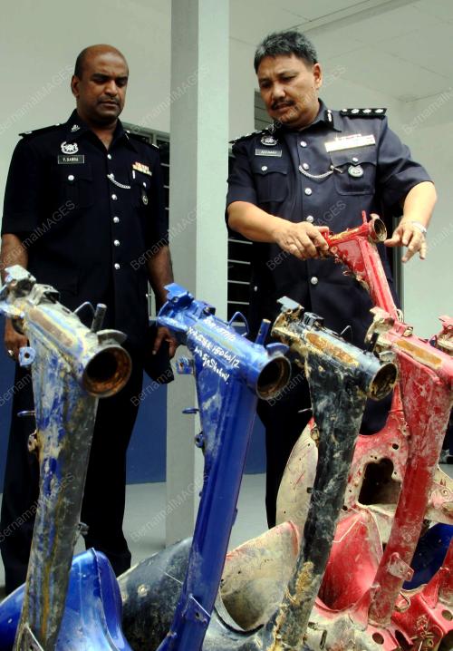 KD04_10042013_POLIS_MOTOSIKAL