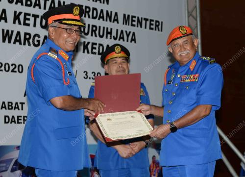 DATUK SERI MOHD REDZUAN YUSOF
