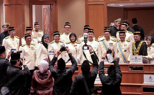 KD04_11082014_SIDANG_DUN