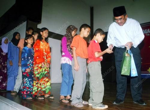JOHARI BAHAROM