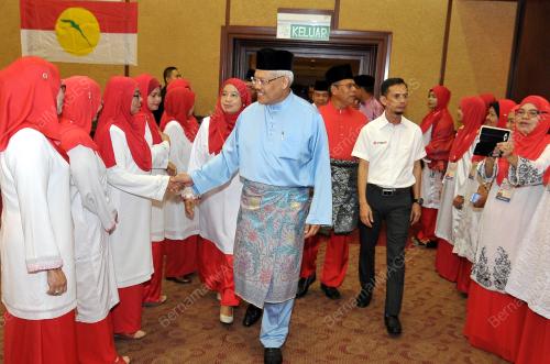 KD04_12082016_HAMZAH_UMNO