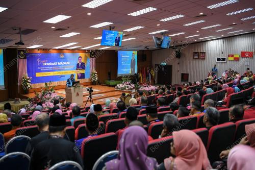 DATUK SERI SAIFUDDIN NASUTION ISMAIL