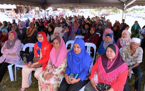 KD04_12112017_BANTUAN
