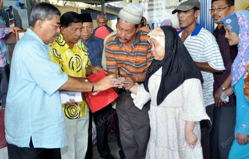KD04_13082012_BASHAH_SUMBANGAN