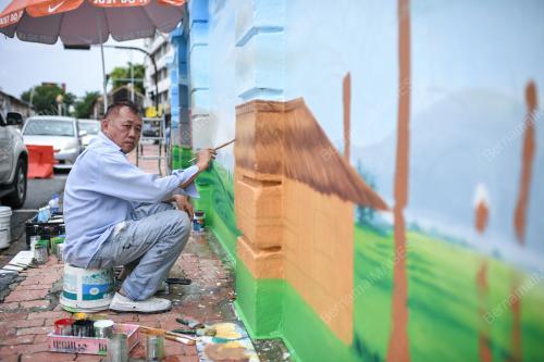LUKISAN MURAL JELAPANG PADI