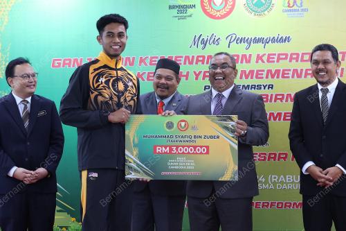 DATUK SERI MUHAMMAD SANUSI MD NOR
