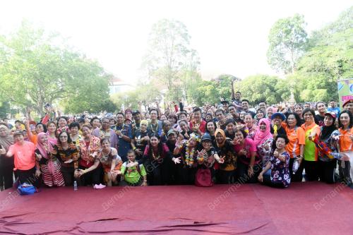 KD04_14042019_SONGKRAN_BN201904146618