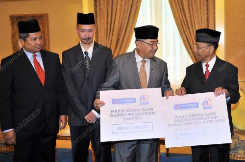 KD04_14052014_AGONG_ZAKAT