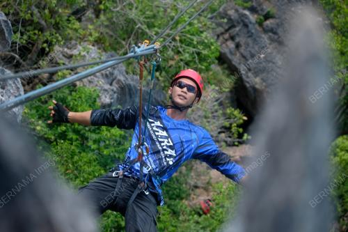 DROPZONE KODIANG
