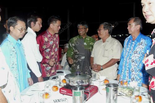 ZAINUDDIN MAIDIN