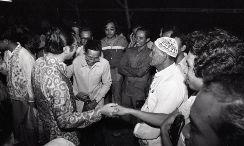 DR. MAHATHIR MOHAMAD