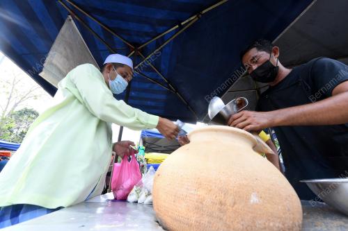 BAZAR RAMADAN PASAR PEREMBA