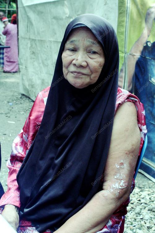 KD04_15062013_RUMAH_TERBAKAR