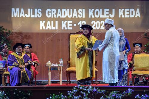 DATUK RUBIAH WANG