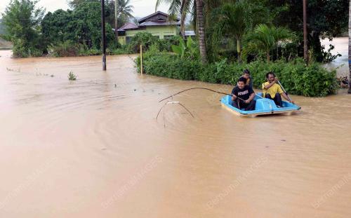 KD04_15112017_BANJIR
