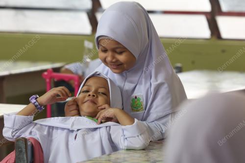 SESI PERSEKOLAHAN 2025