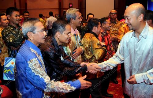 KD04_16052013_MUKHRIZ_PBT