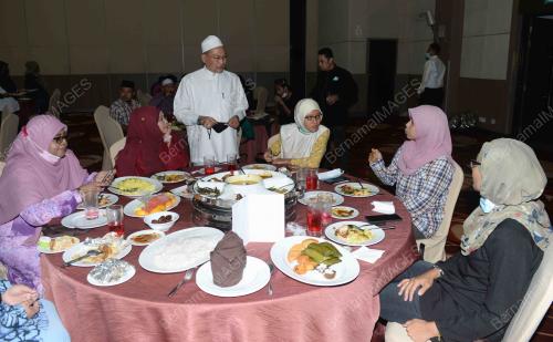 DATUK AWANG HASHIM