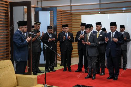 SULTAN HASSANAL BOLKIAH