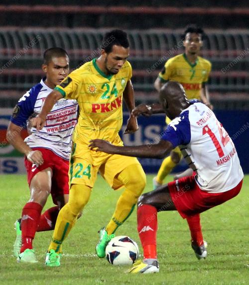KD04_17052013_KEDAH_BOLA
