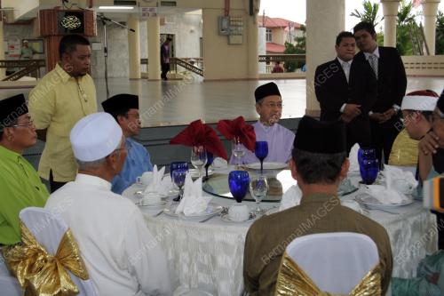 MAHATHIR MOHAMAD