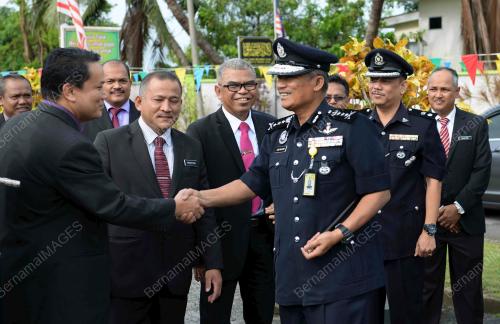 KD04_17092018_POLIS