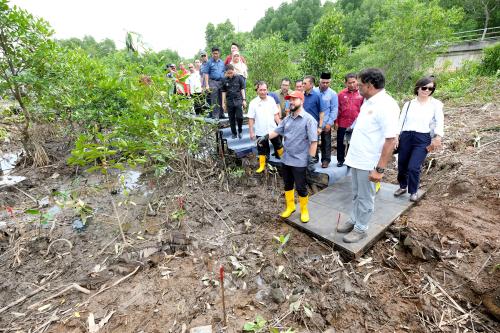 KD04_17102019_HARI_HUTAN_BN201910144231