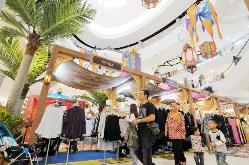 KD04_18062016_BAZAR