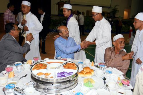 KD04_18122013_BANTUAN