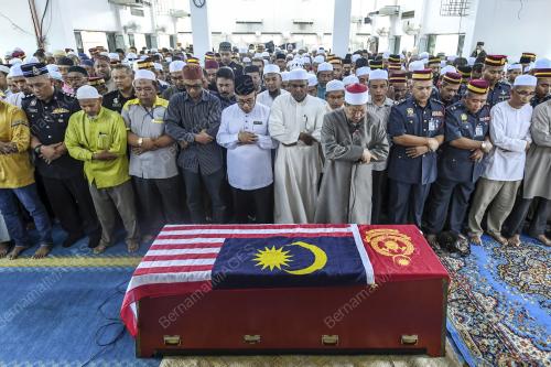 KD04_18122018_SOLAT_JENAZAH_BN201812186550