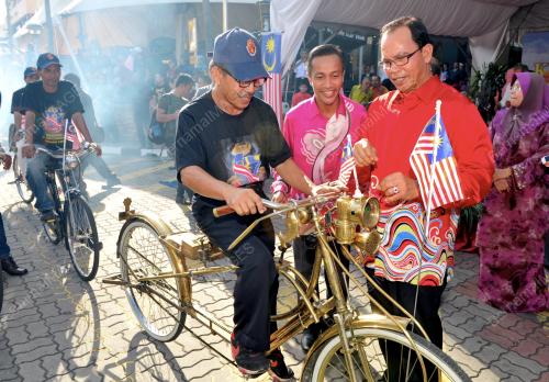 KD04_19082014_JALUR_GEMILANG