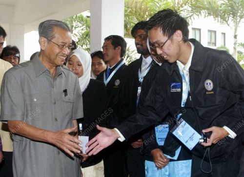 TUN DR MAHATHIR MOHAMAD