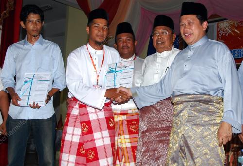 DATUK AHMAD MASLAN