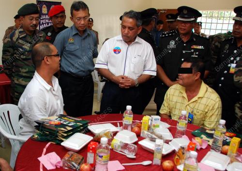 DATUK SERI DR ISMAIL AHMAD