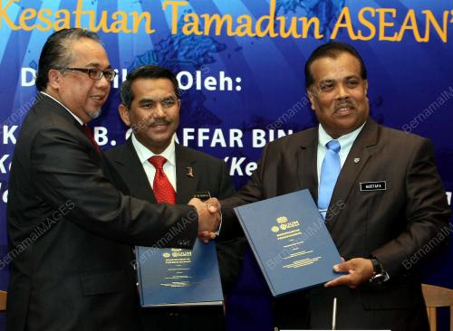 KD04_22092014_UUM_ARKIB